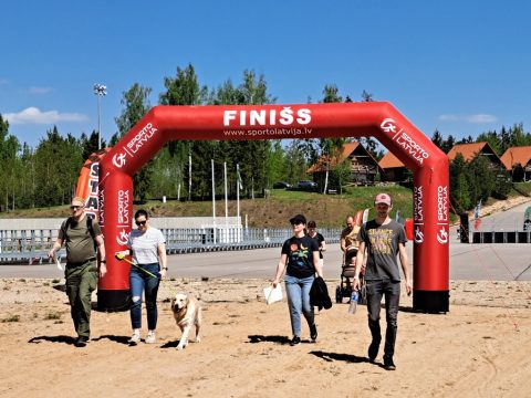 Рекламные ворота надувные 6x4M Sporto Latvia 2023